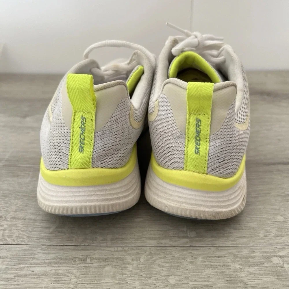 Skechers go run